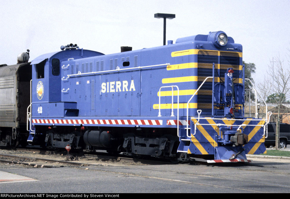 Sierra Railway BLH S-12 #42